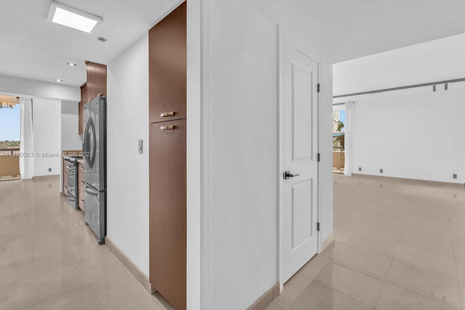 Photo of 19355 Turnberry Way  #3J, Aventura, Florida, 33180 - 