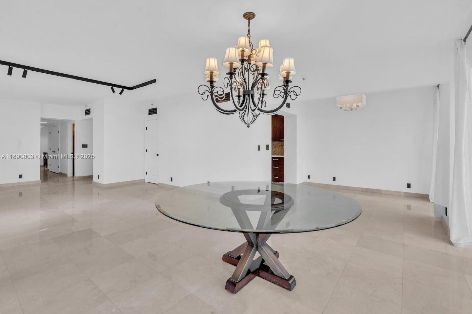 Photo of 19355 Turnberry Way  #3J, Aventura, Florida, 33180 - 