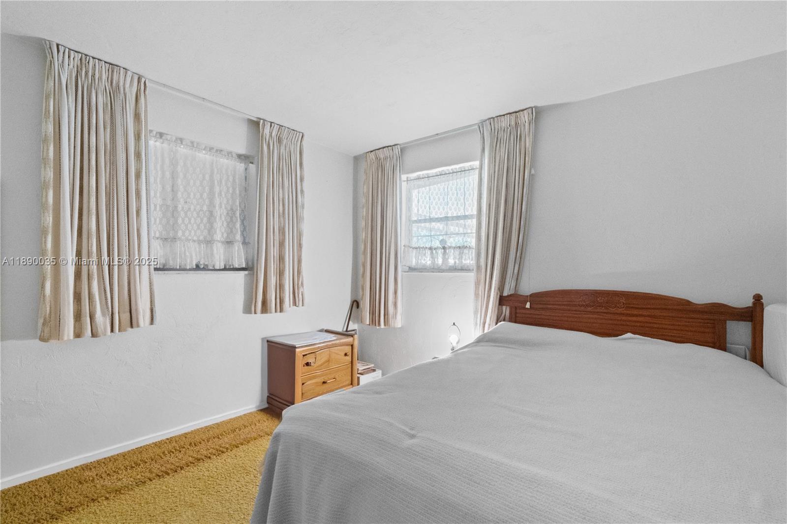 See details / 3178 sq. ft. $ 2025-10-03 0 Photo