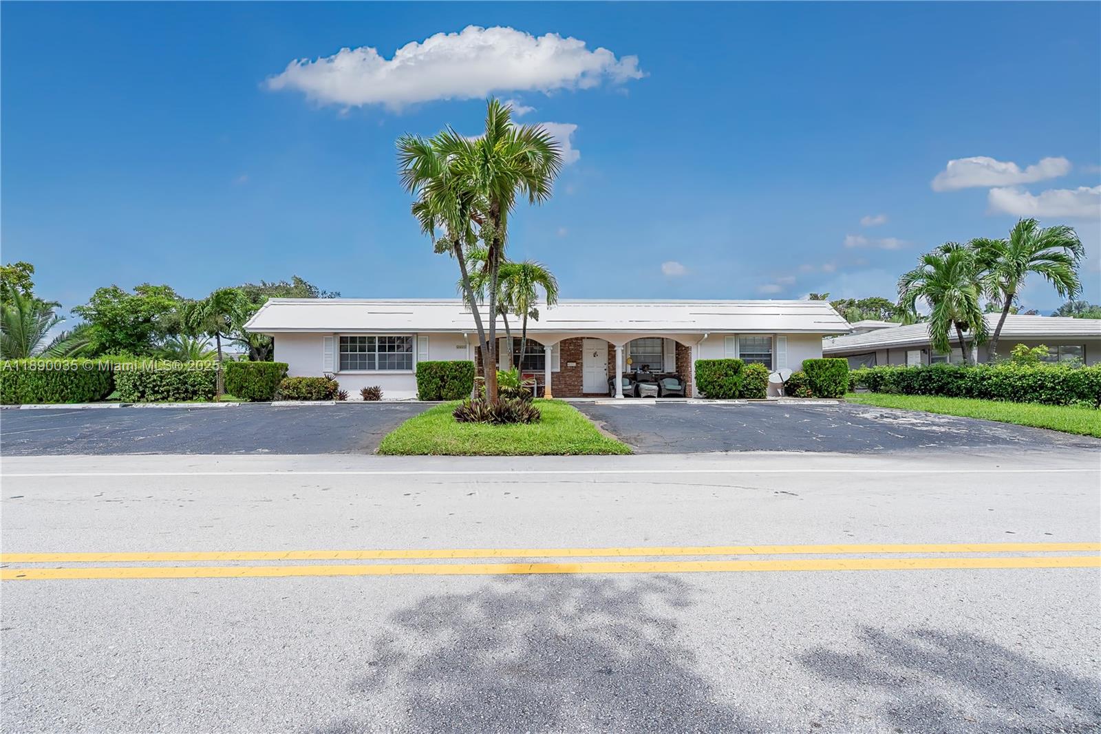 See details / 3178 sq. ft. $ 2025-10-03 0 Photo