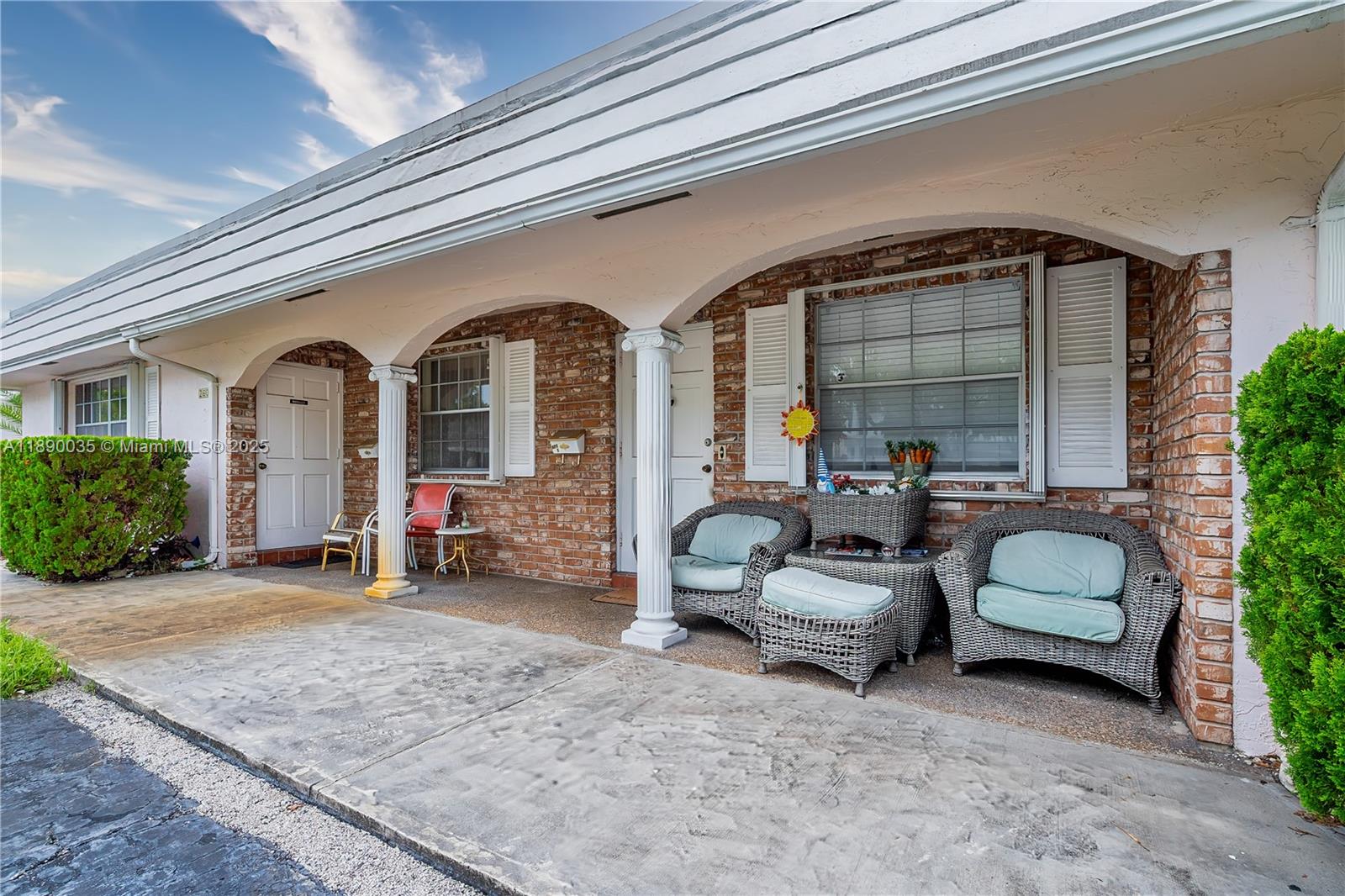 See details / 3178 sq. ft. $ 2025-10-03 0 Photo
