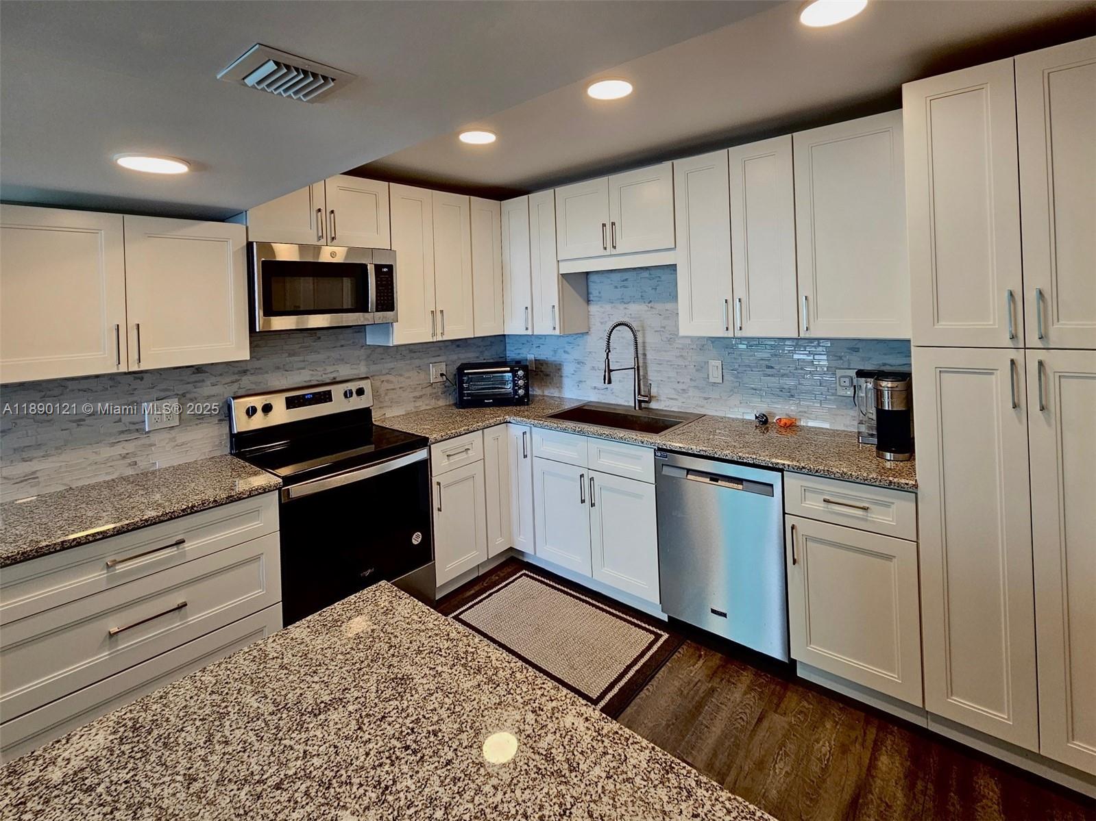 Photo of 1410 Ocean Dr  #308, Hollywood, Florida, 33019 - 