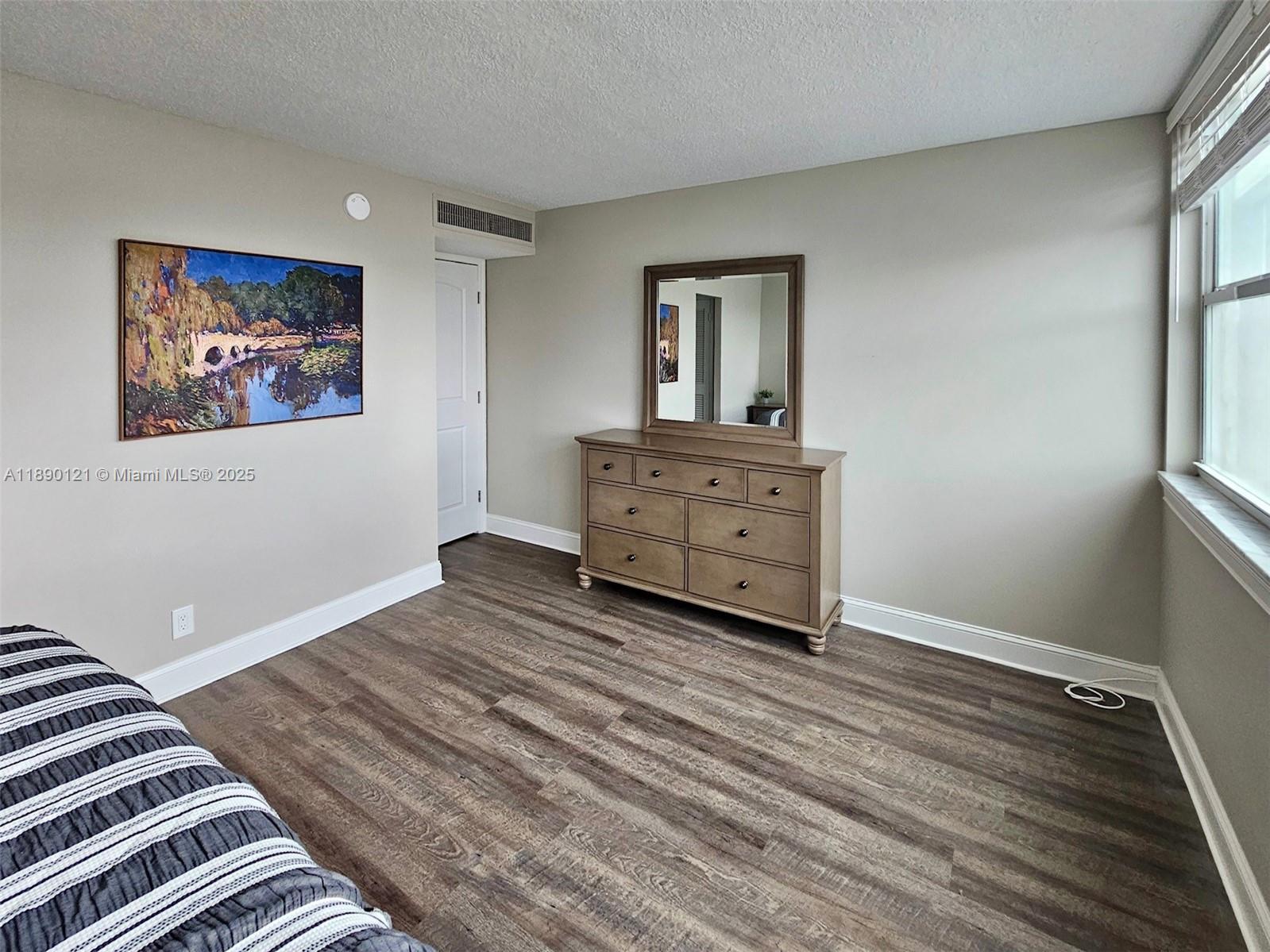 Photo of 1410 Ocean Dr  #308, Hollywood, Florida, 33019 - 