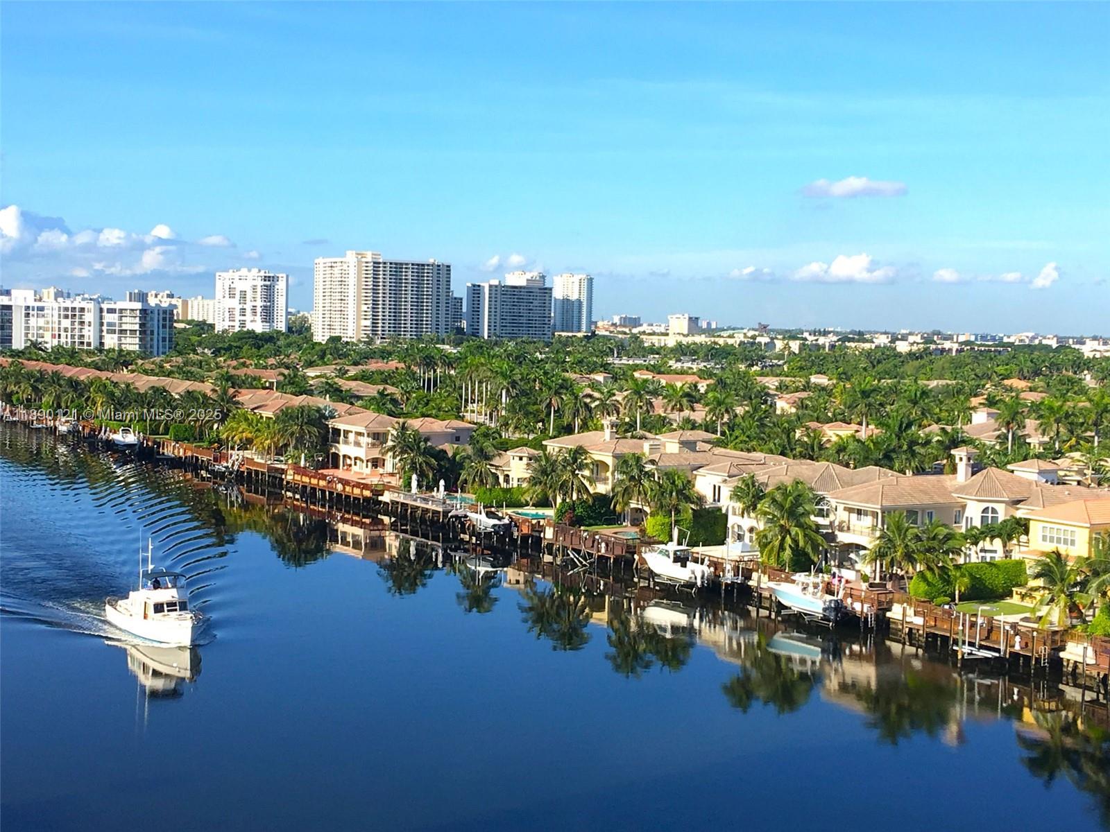 Photo of 1410 Ocean Dr  #308, Hollywood, Florida, 33019 - 