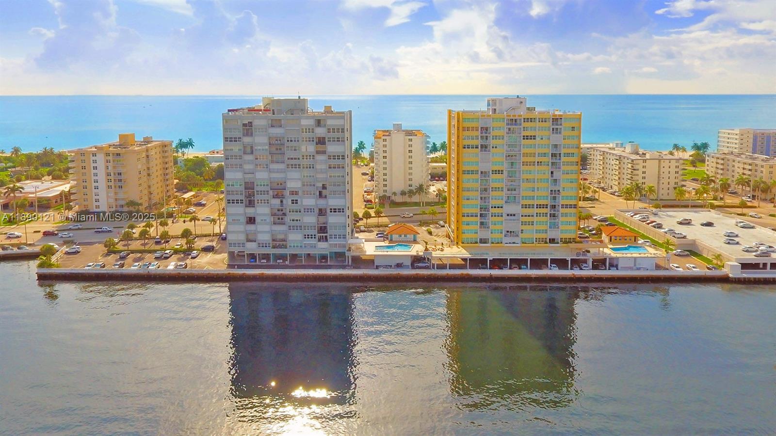 Photo of 1410 Ocean Dr  #308, Hollywood, Florida, 33019 - 
