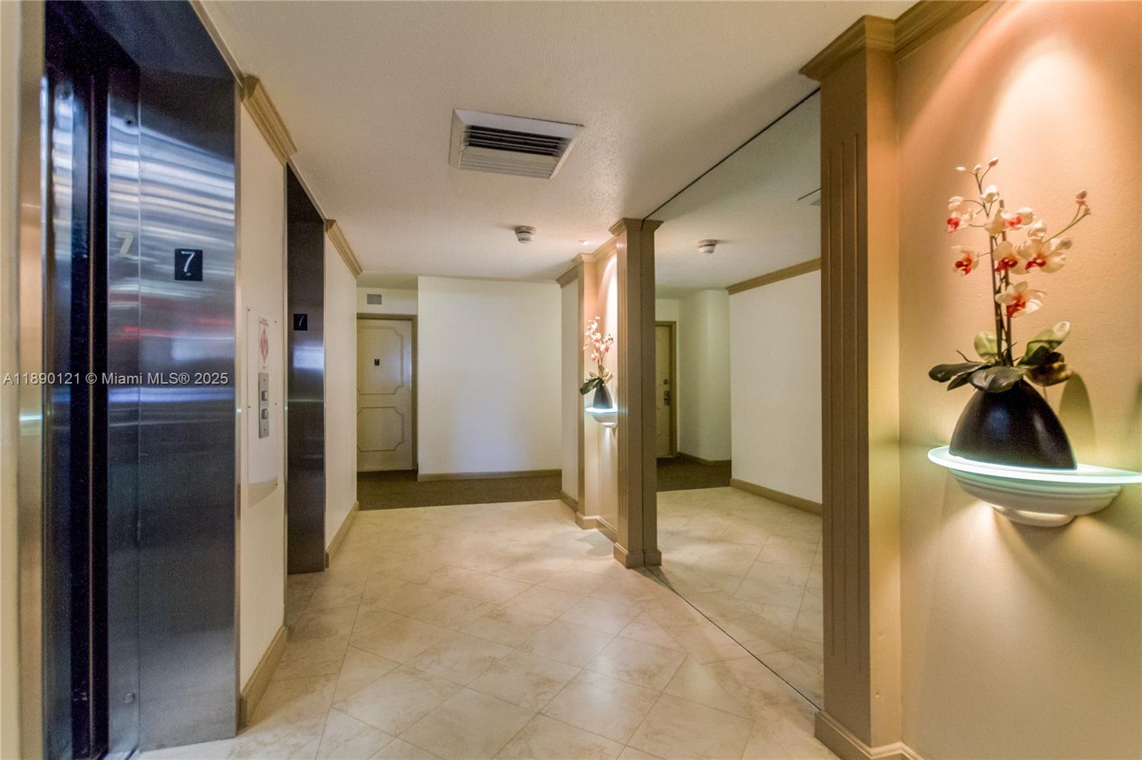 Photo of 1410 Ocean Dr  #308, Hollywood, Florida, 33019 - 