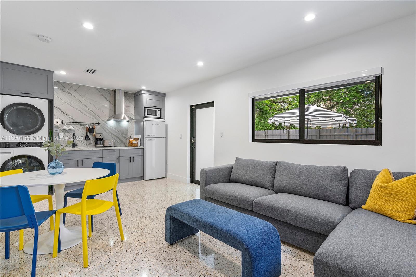 Ver detalles / 1600 sq. ft. $ 2025-10-04 0 foto