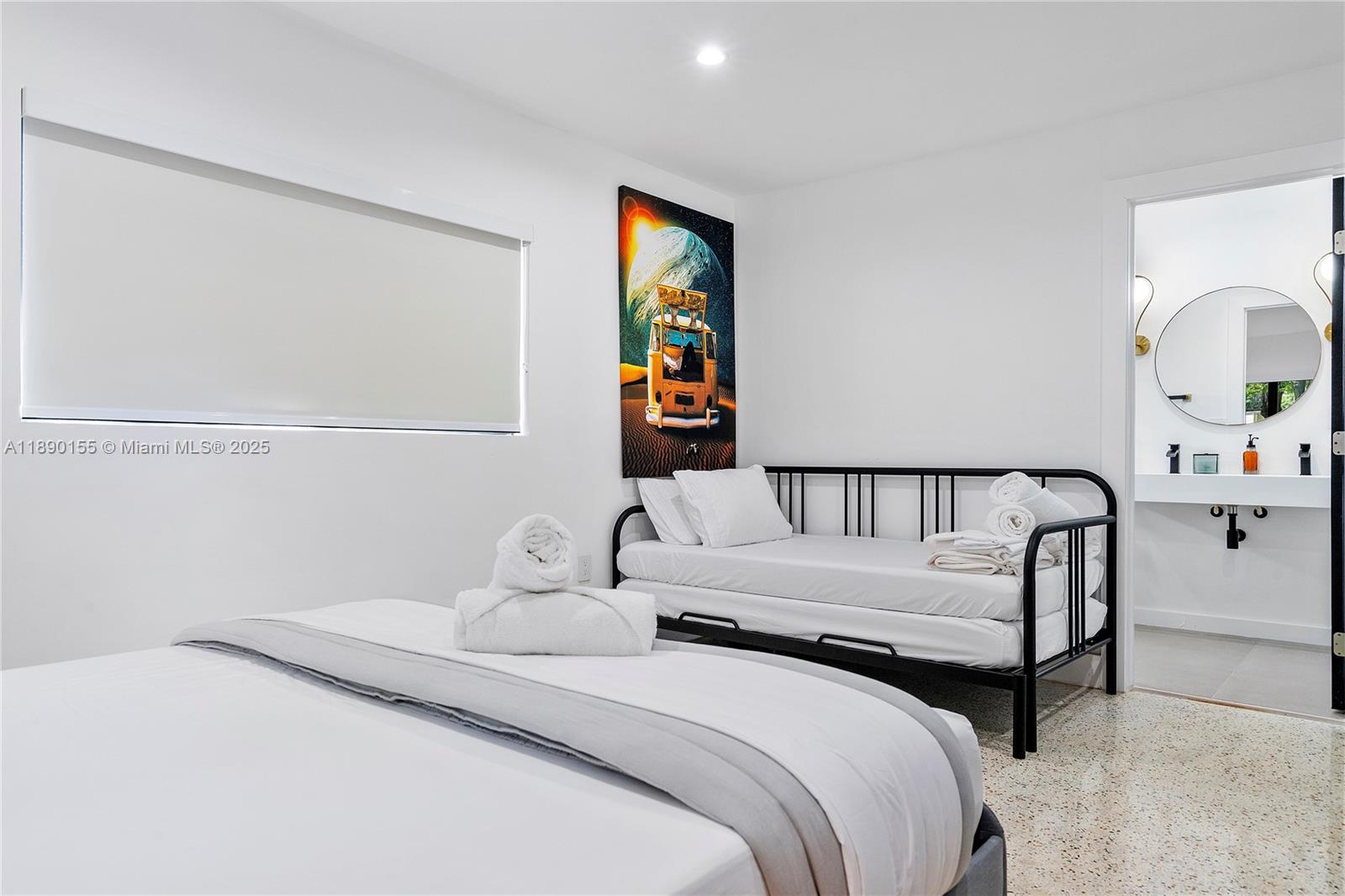 Ver detalles / 1600 sq. ft. $ 2025-10-04 0 foto