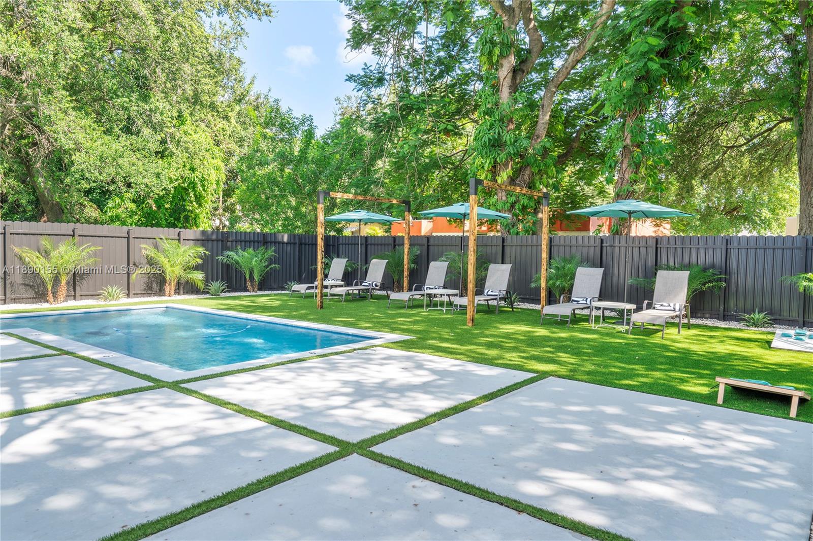 Ver detalles / 1600 sq. ft. $ 2025-10-04 0 foto