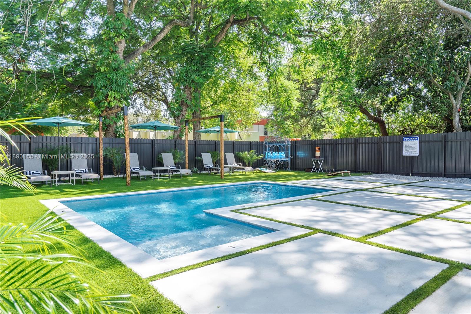 Ver detalles / 1600 sq. ft. $ 2025-10-04 0 foto