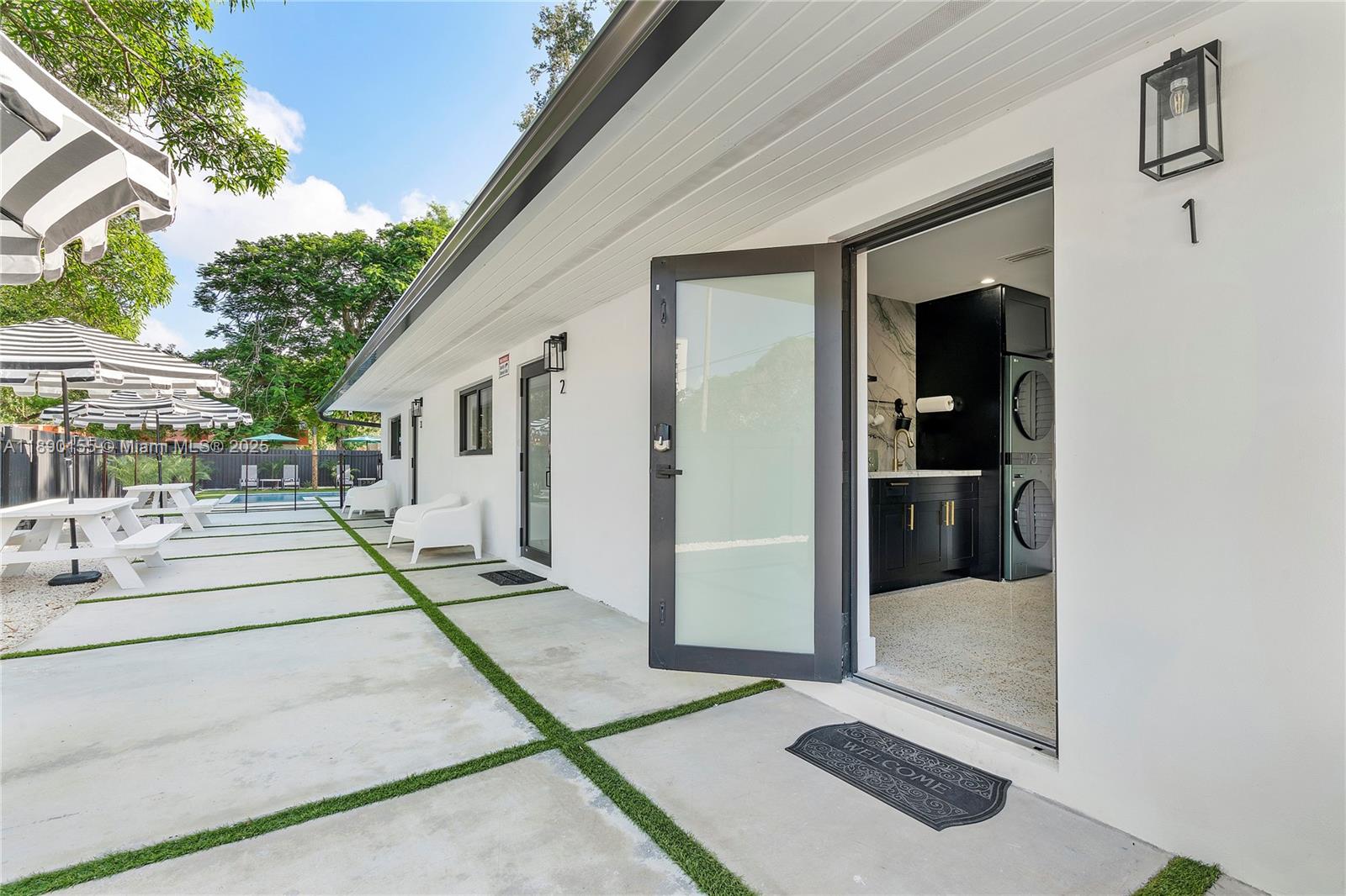 Ver detalles / 1600 sq. ft. $ 2025-10-04 0 foto