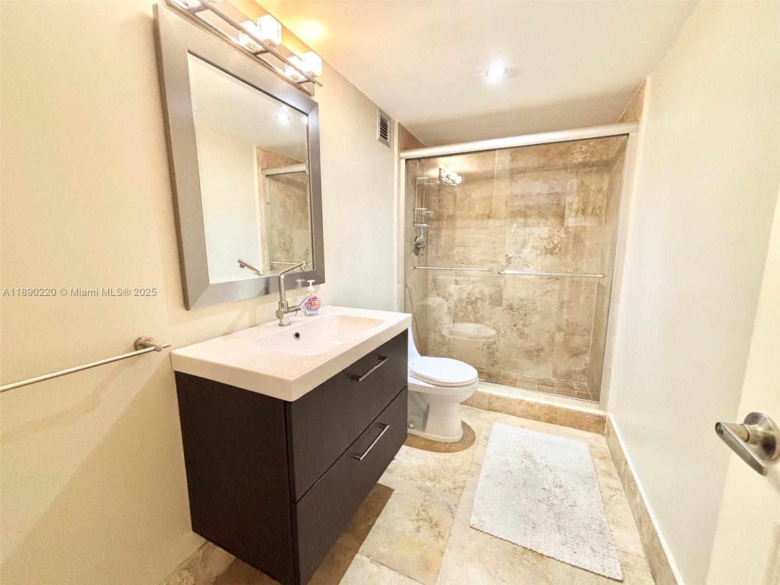 Photo of 500 Three Islands Blvd  #102, Hallandale Beach, Florida, 33009 - Ensuite bathroom