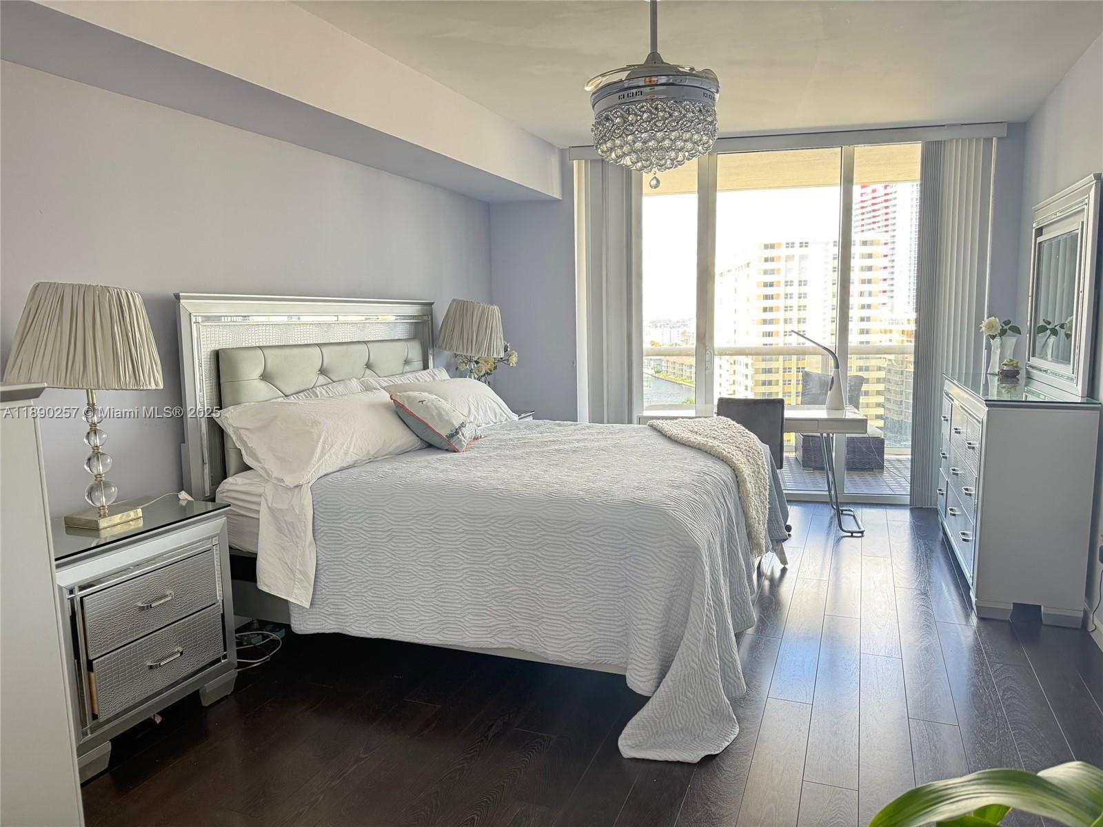 See details 1106 2 / 1 1086 sq. ft. $ 2025-10-04 0 Photo