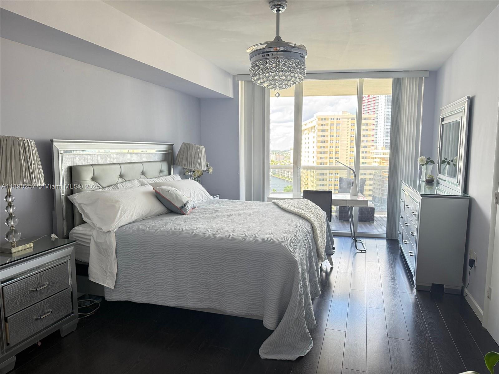 See details 1106 2 / 1 1086 sq. ft. $ 2025-10-04 0 Photo