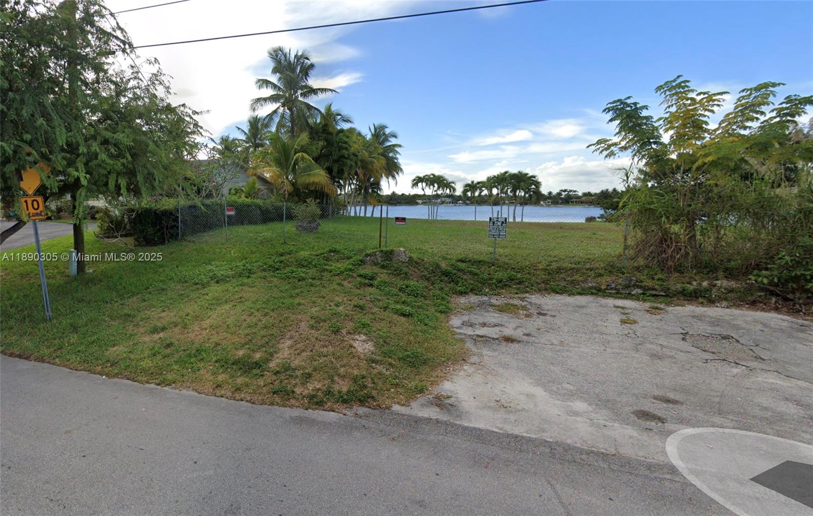   /   sq. ft. $ 2025-10-04 0 Photo