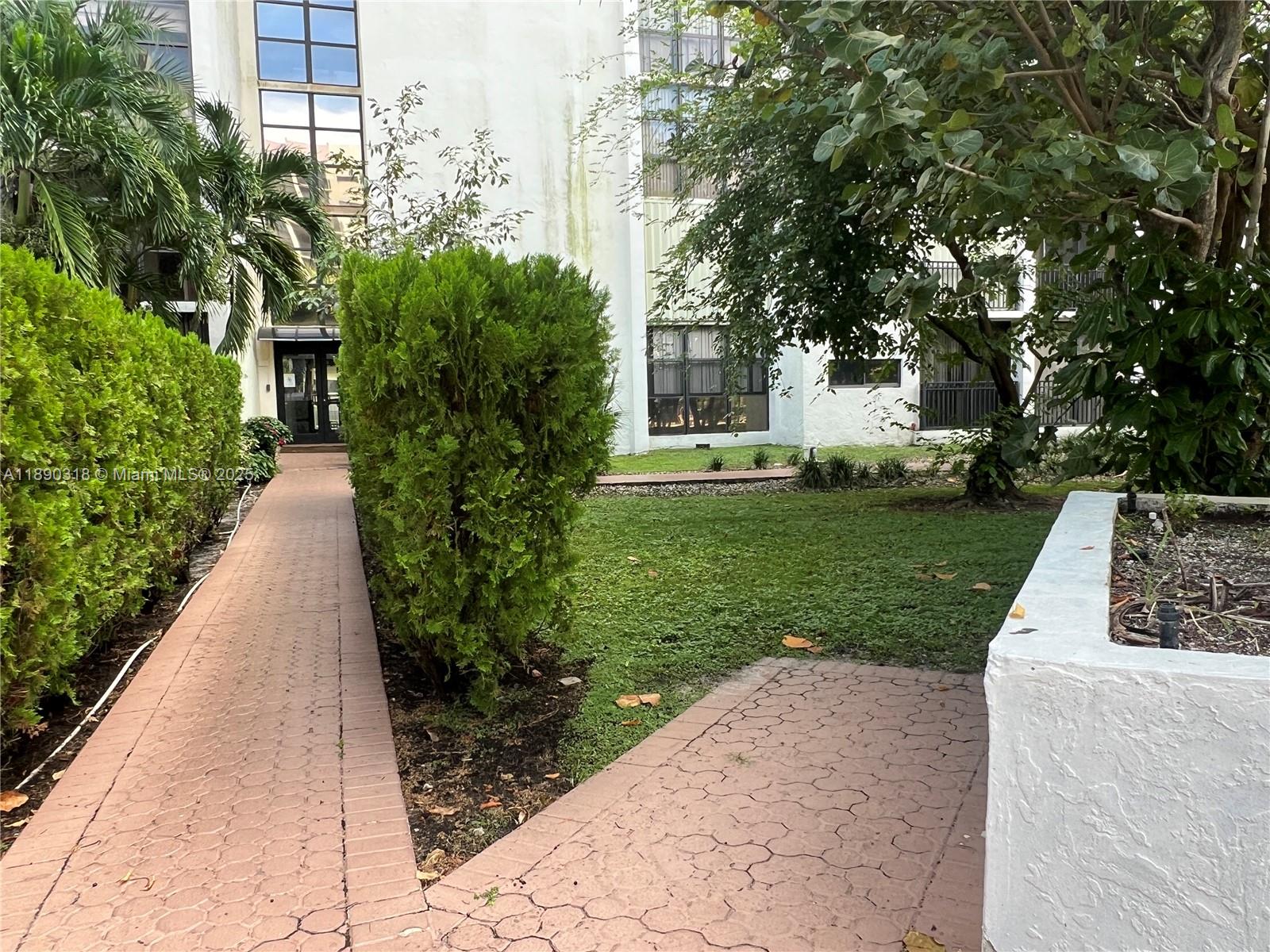 Photo of 16919 Bay Rd  #408, Sunny Isles Beach, Florida, 33160 - 