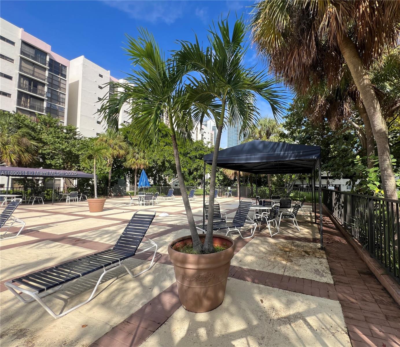 Photo of 16919 Bay Rd  #408, Sunny Isles Beach, Florida, 33160 - 
