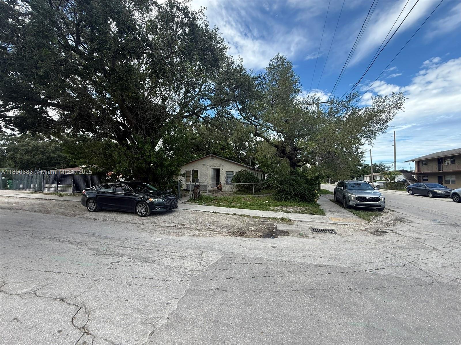   /   sq. ft. $ 2025-10-04 0 Photo