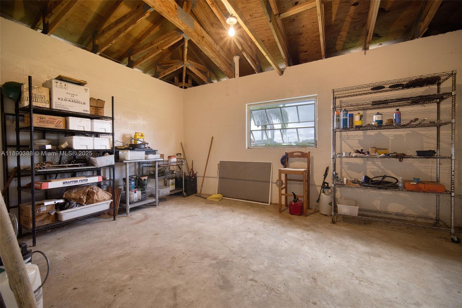   /   sq. ft. $ 2025-10-04 0 Photo