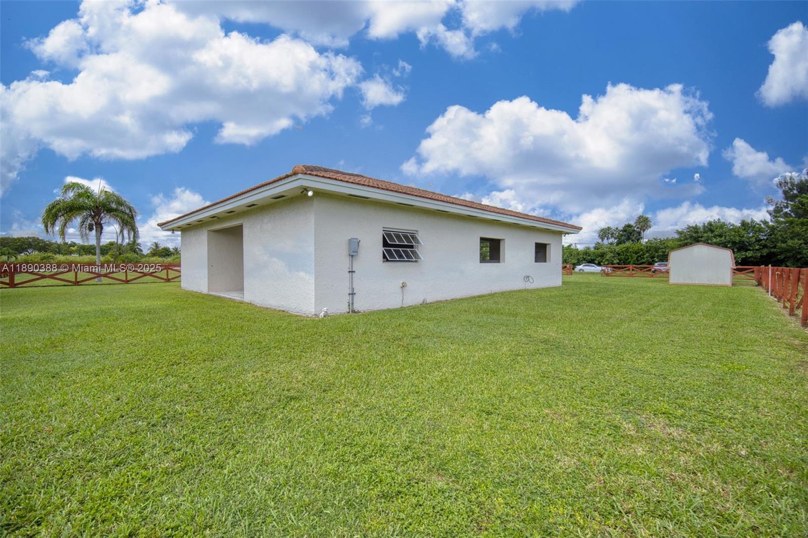   /   sq. ft. $ 2025-10-04 0 Photo