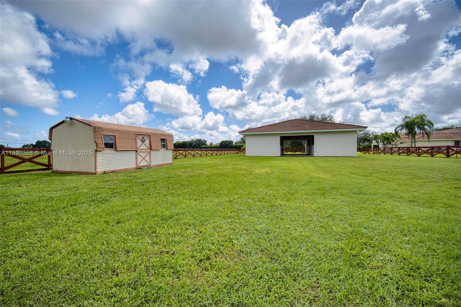   /   sq. ft. $ 2025-10-04 0 Photo
