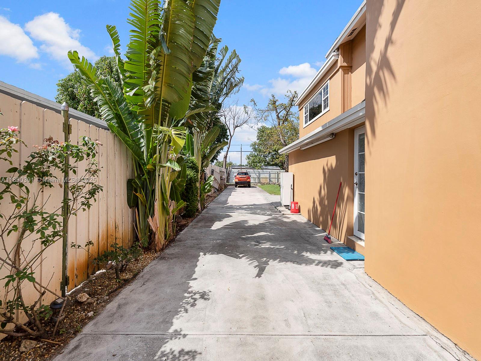 Ver detalles / 2780 sq. ft. $ 2025-10-04 0 foto