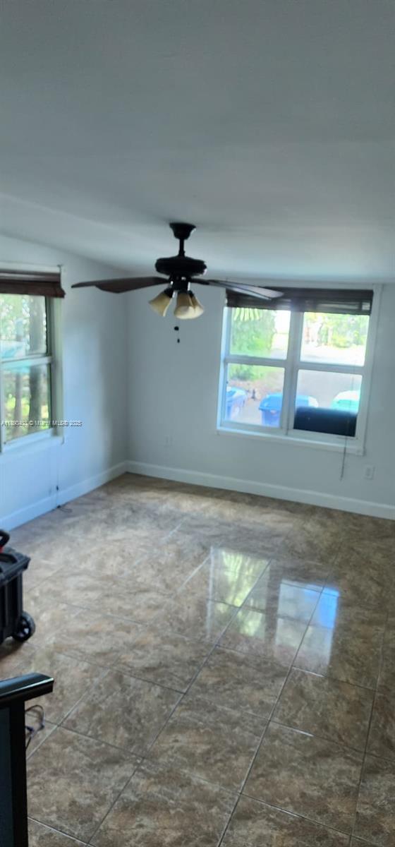 Ver detalles / 3085 sq. ft. $ 2025-10-04 0 foto