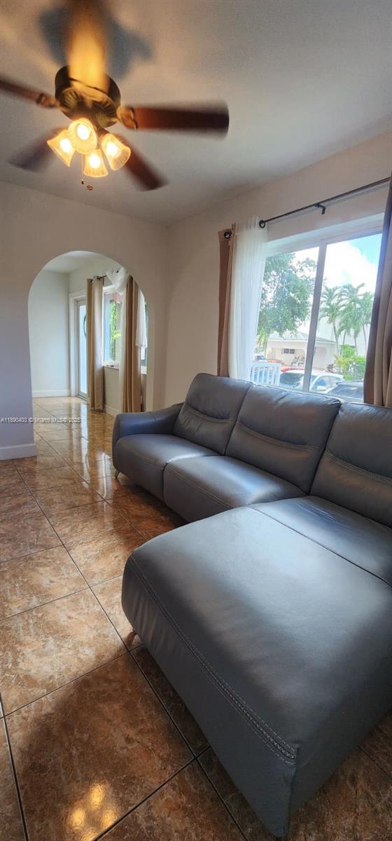 Ver detalles / 3085 sq. ft. $ 2025-10-04 0 foto