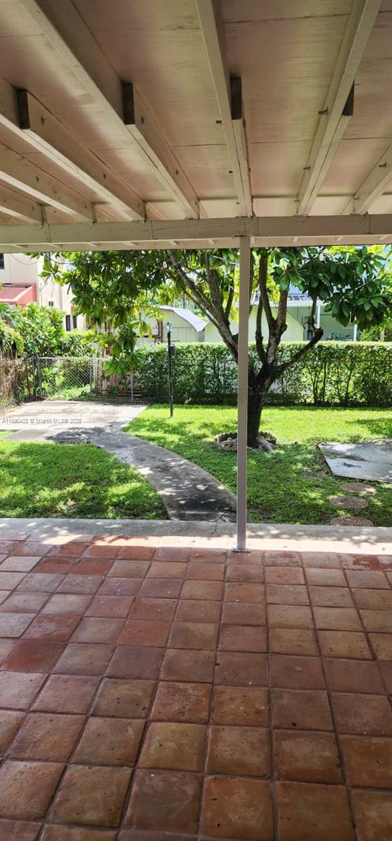Ver detalles / 3085 sq. ft. $ 2025-10-04 0 foto