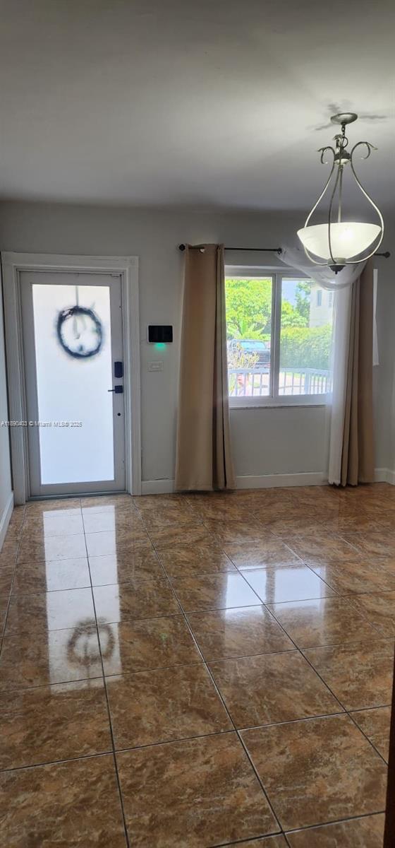 Ver detalles / 3085 sq. ft. $ 2025-10-04 0 foto