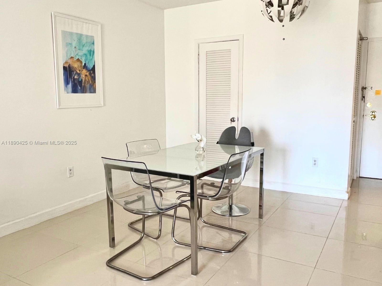 6C 1 / 1 798 sq. ft. $ 2025-10-05 0 Photo