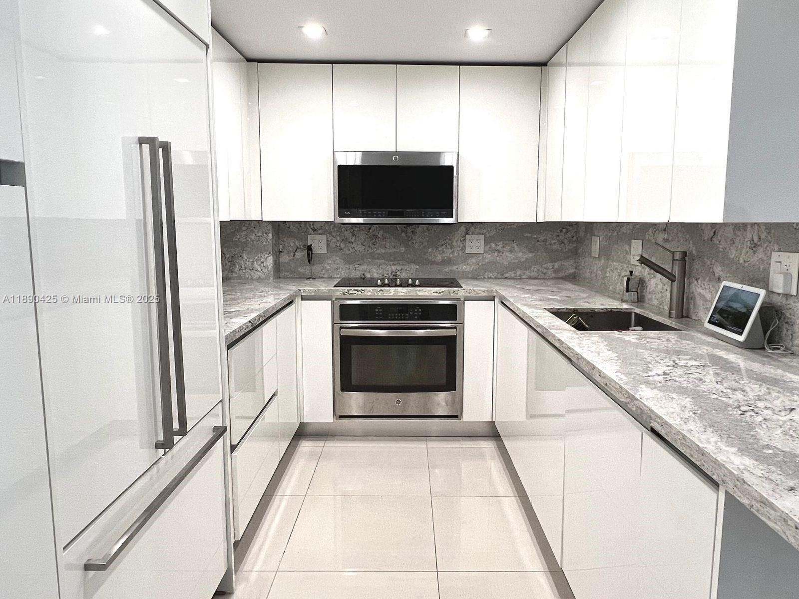 6C 1 / 1 798 sq. ft. $ 2025-10-05 0 Photo