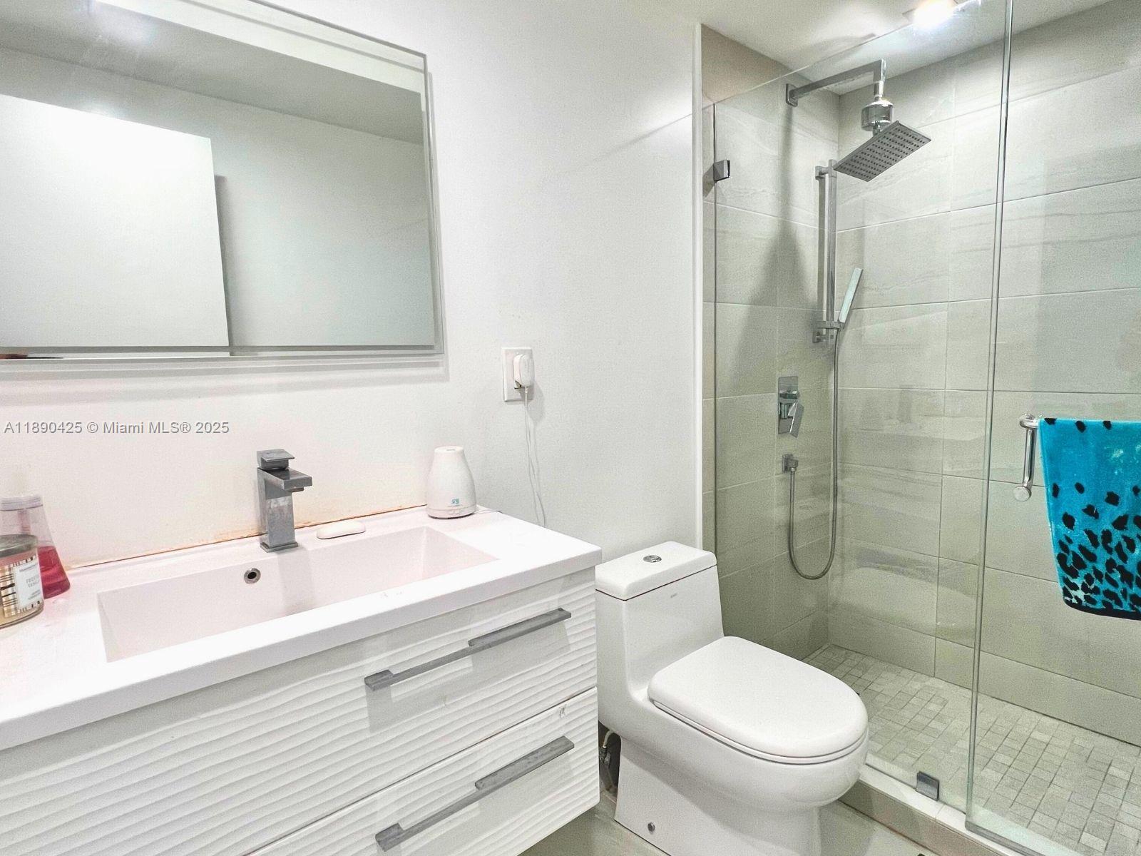 6C 1 / 1 798 sq. ft. $ 2025-10-05 0 Photo