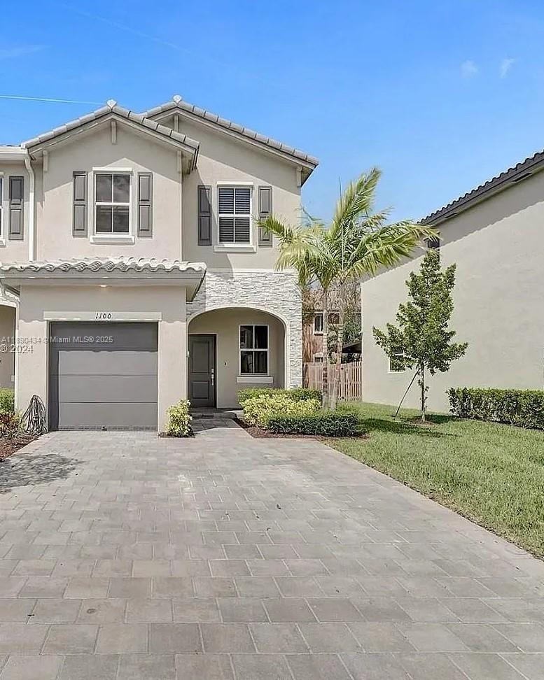 1100 3 / 3 1331 sq. ft. $ 2025-10-05 0 foto
