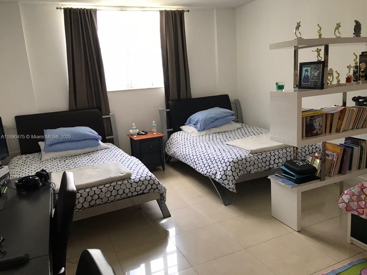 Photo of 19390 Collins Ave  #502, Sunny Isles Beach, Florida, 33160 - 
