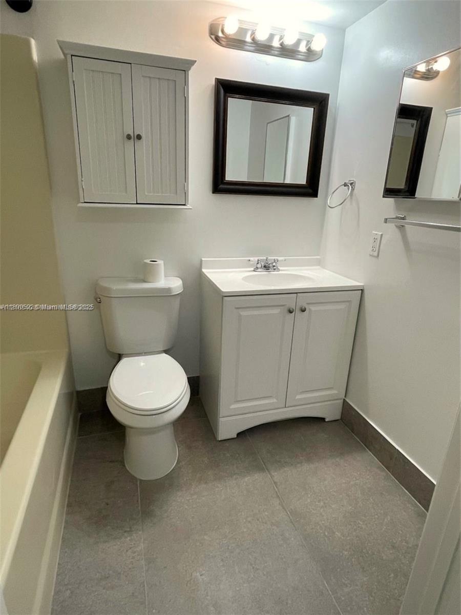   /  659 sq. ft. $ 2025-10-05 0 foto
