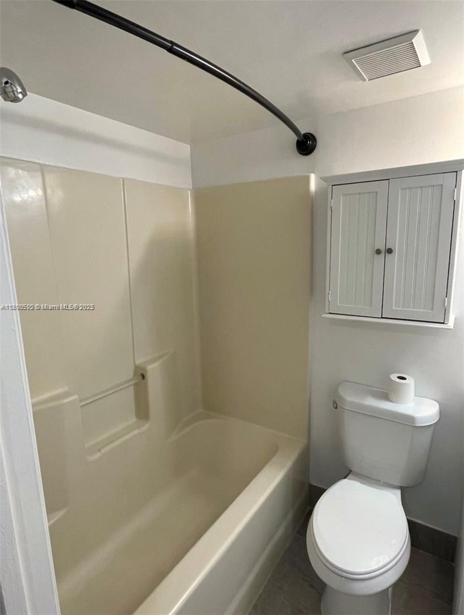   /  659 sq. ft. $ 2025-10-05 0 foto