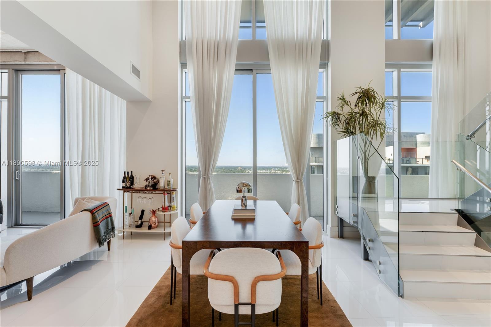 See details PH7 3 / 3 2129 sq. ft. $ 2026-01-12 0 Photo