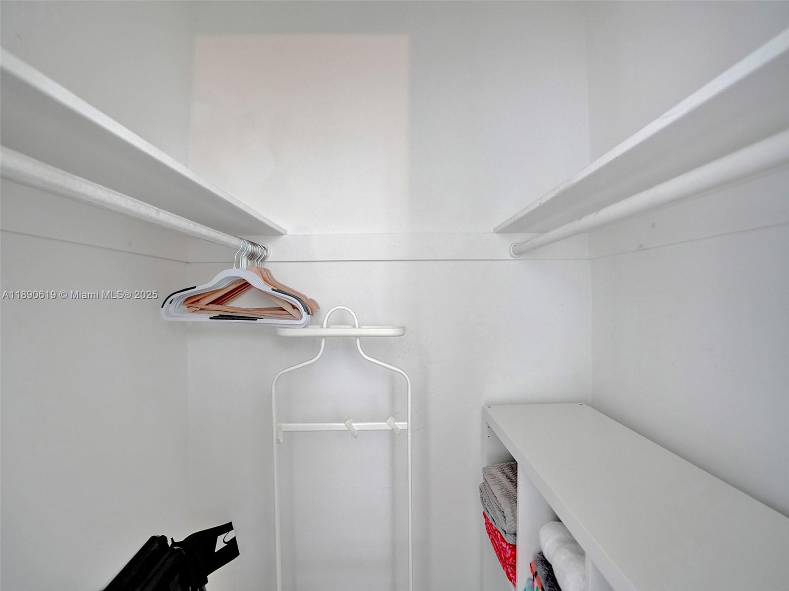 Photo of 3901 Ocean Dr  #6V, Hollywood, Florida, 33019 -