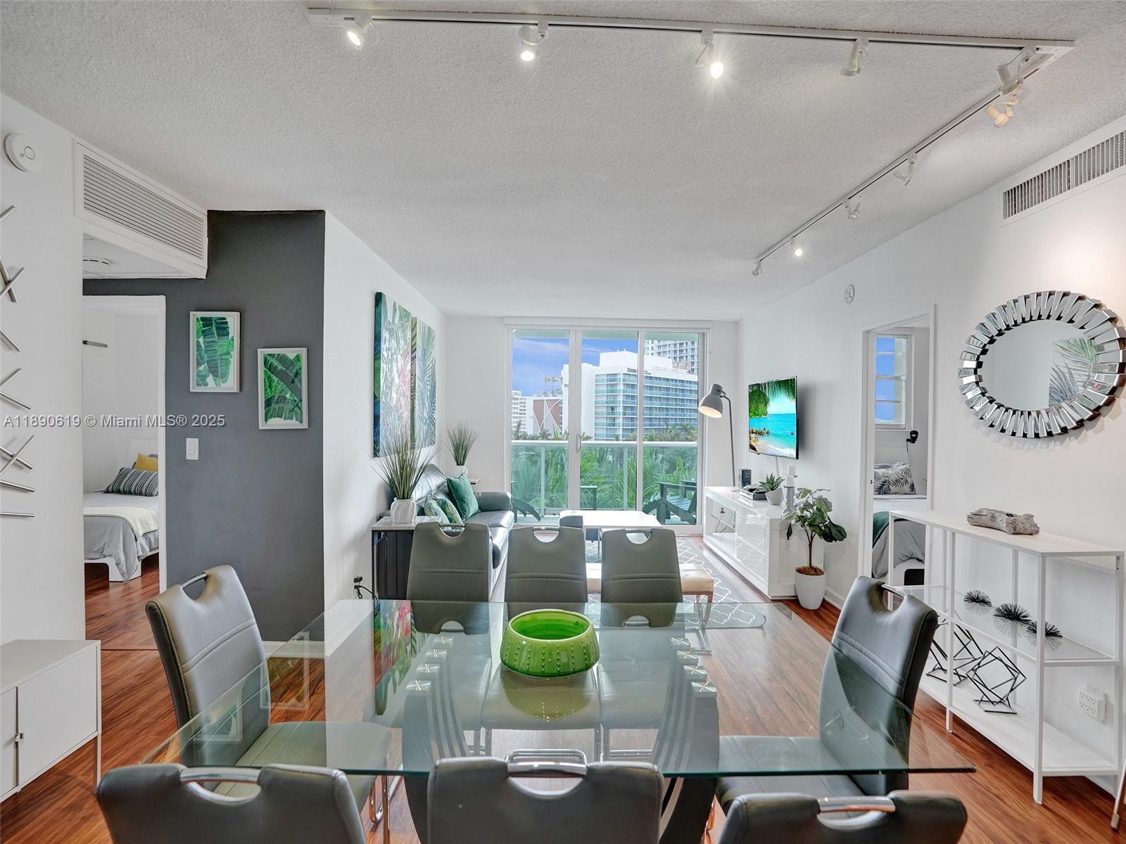 Photo of 3901 Ocean Dr  #6V, Hollywood, Florida, 33019 -