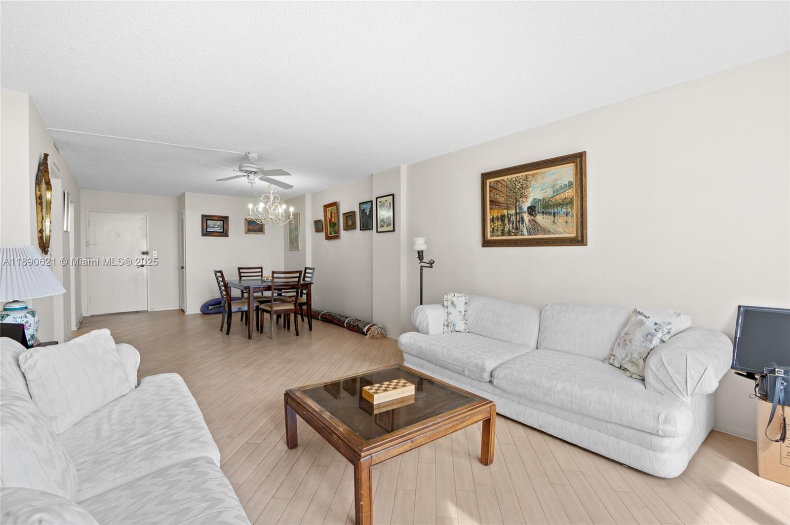 Photo of 1600 Ocean Dr  #15J, Hollywood, Florida, 33019 - 