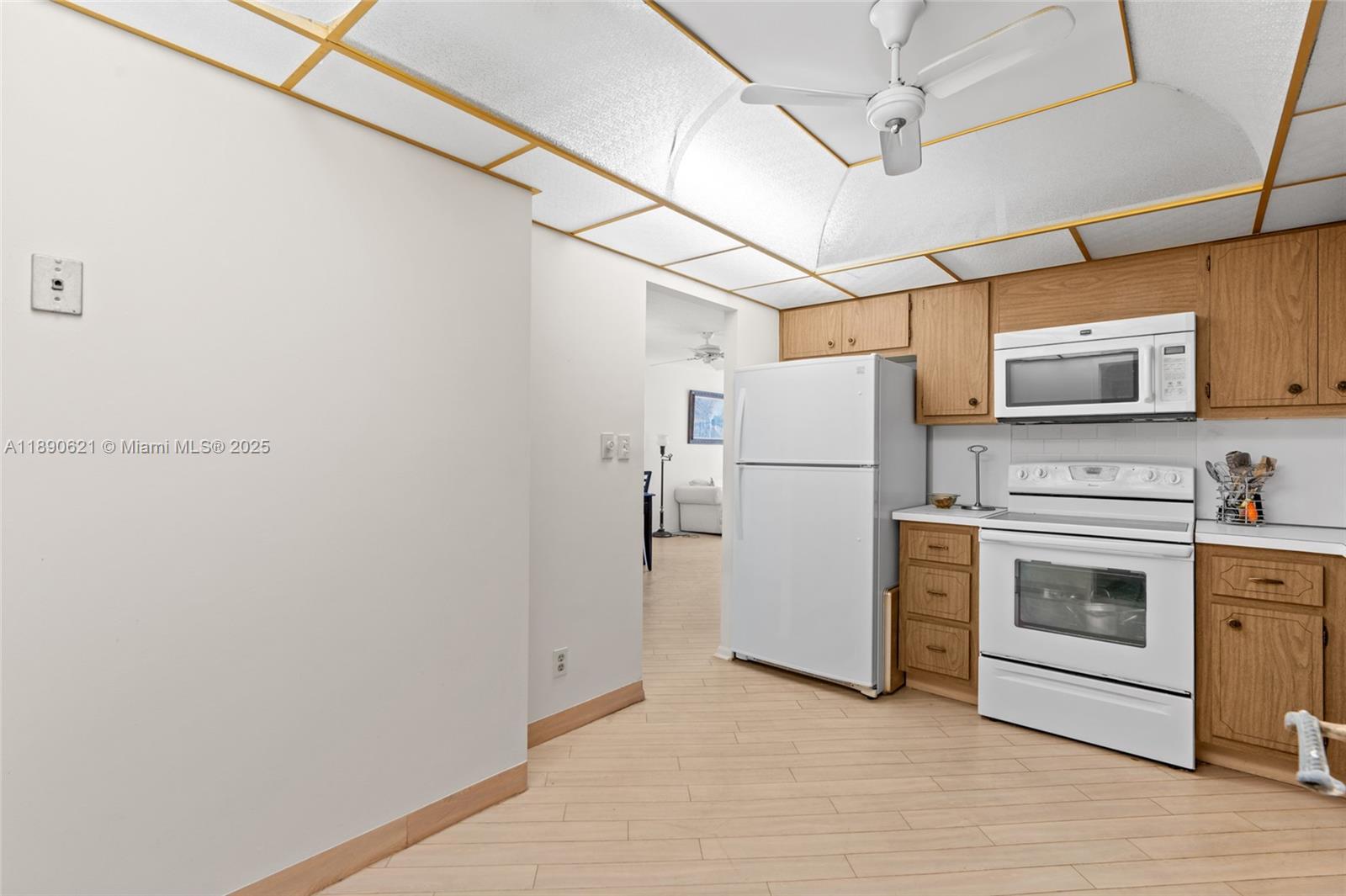 Photo of 1600 Ocean Dr  #15J, Hollywood, Florida, 33019 - 