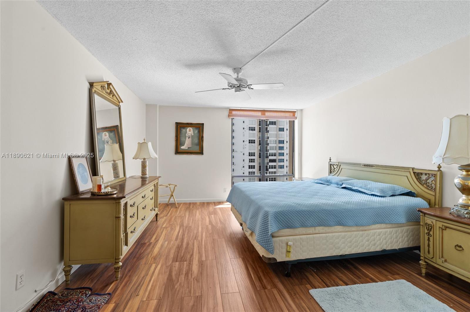 Photo of 1600 Ocean Dr  #15J, Hollywood, Florida, 33019 - 