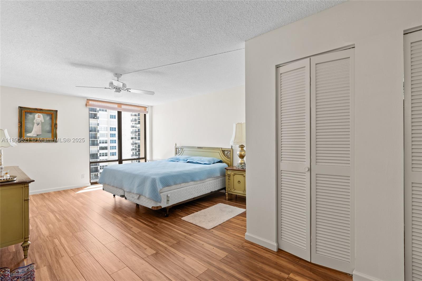 Photo of 1600 Ocean Dr  #15J, Hollywood, Florida, 33019 - 
