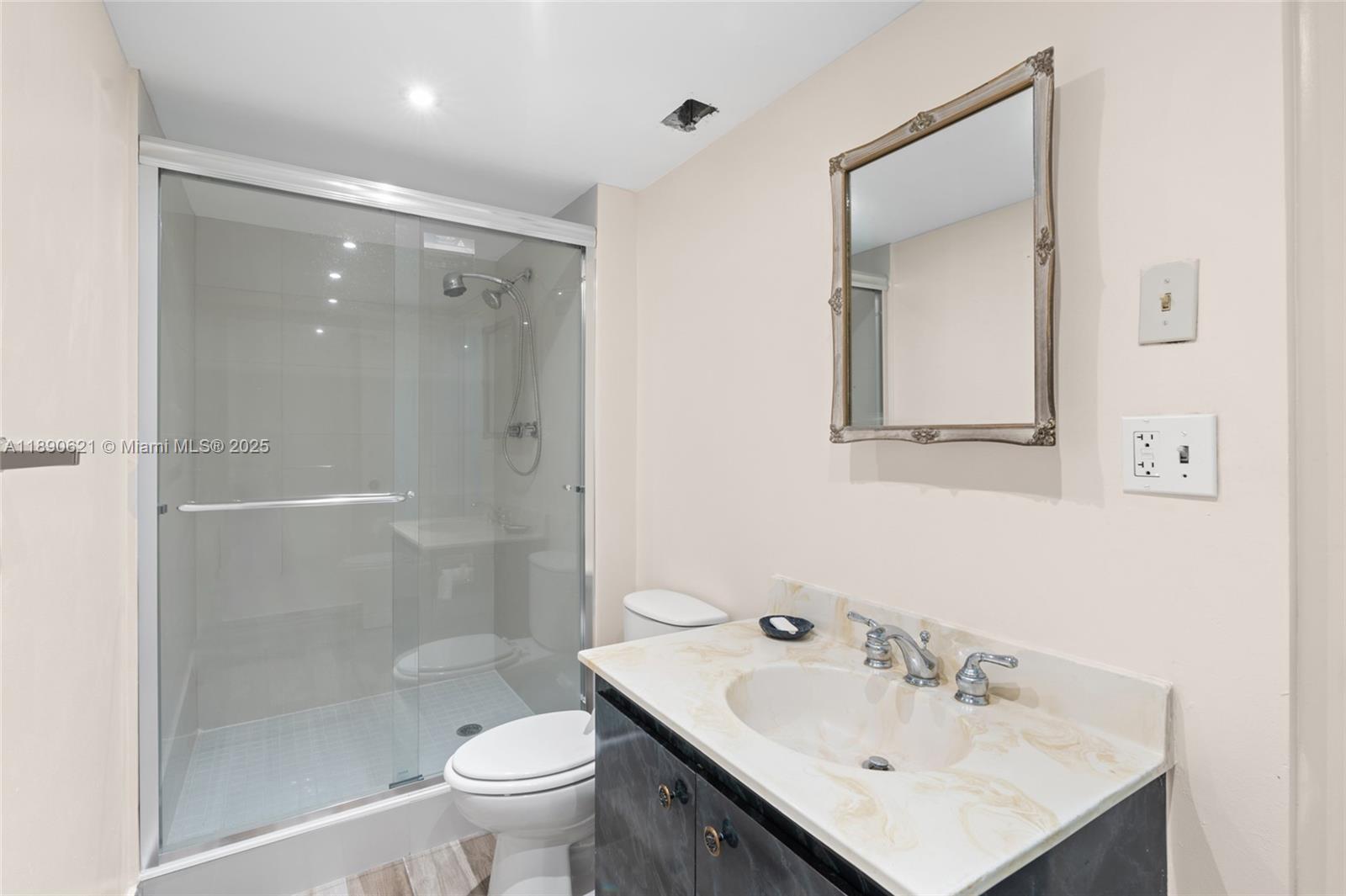 Photo of 1600 Ocean Dr  #15J, Hollywood, Florida, 33019 - 