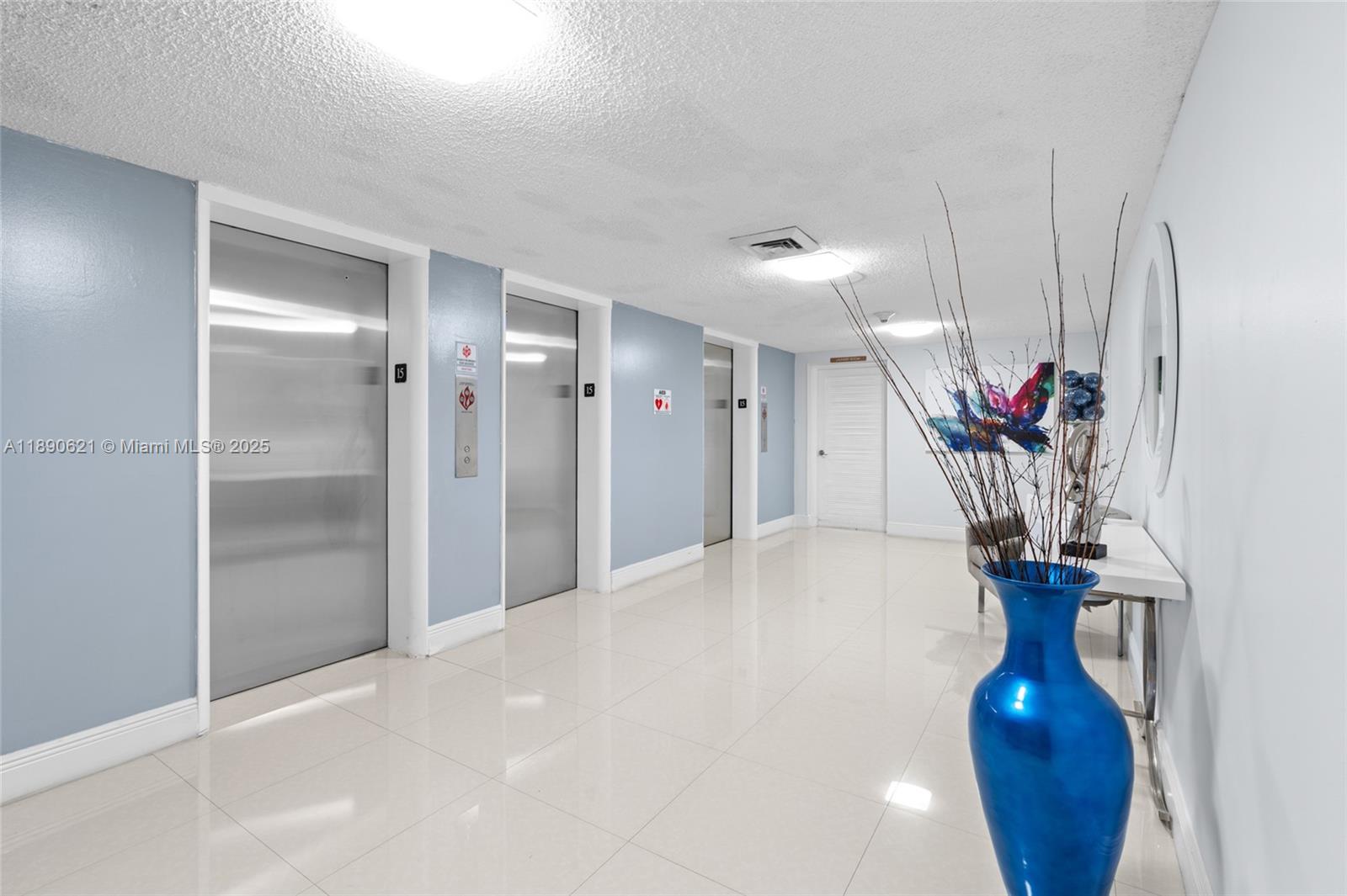 Photo of 1600 Ocean Dr  #15J, Hollywood, Florida, 33019 - 