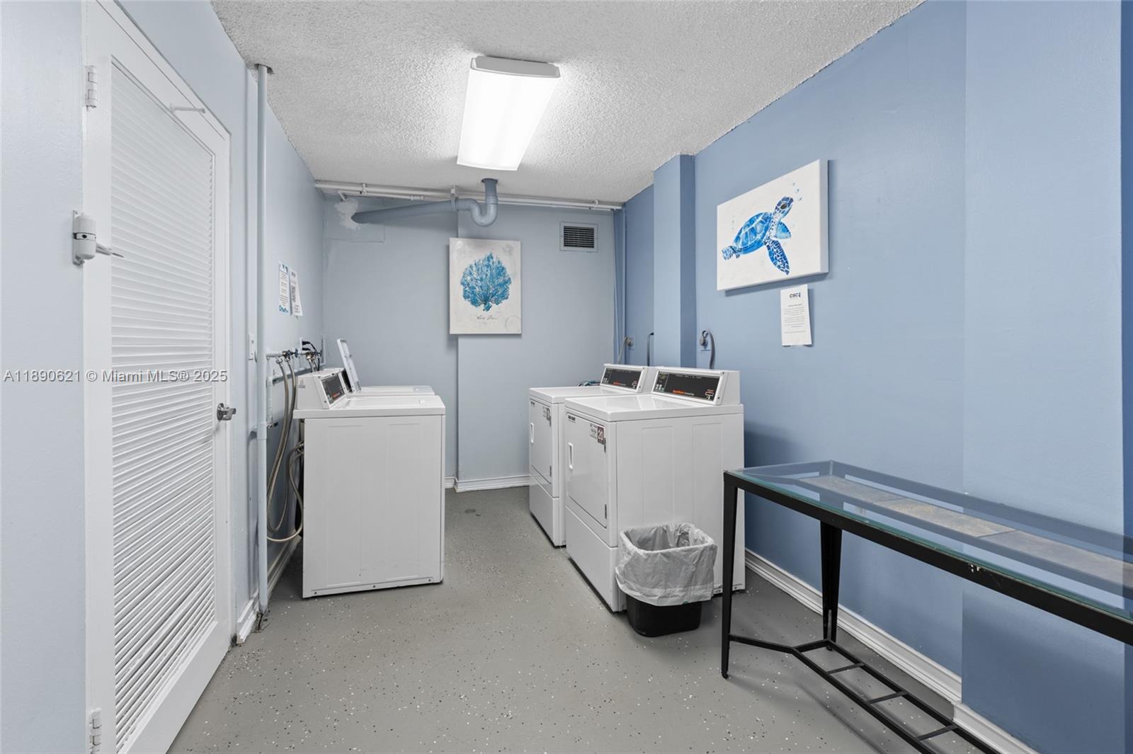 Photo of 1600 Ocean Dr  #15J, Hollywood, Florida, 33019 - 