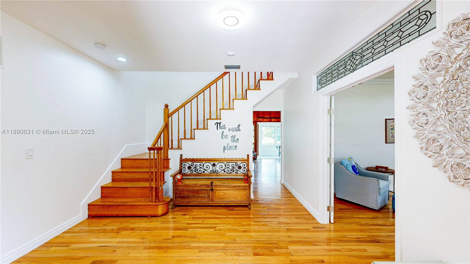 Подробнее / кв.футов $ 2025-10-05 0 Фото