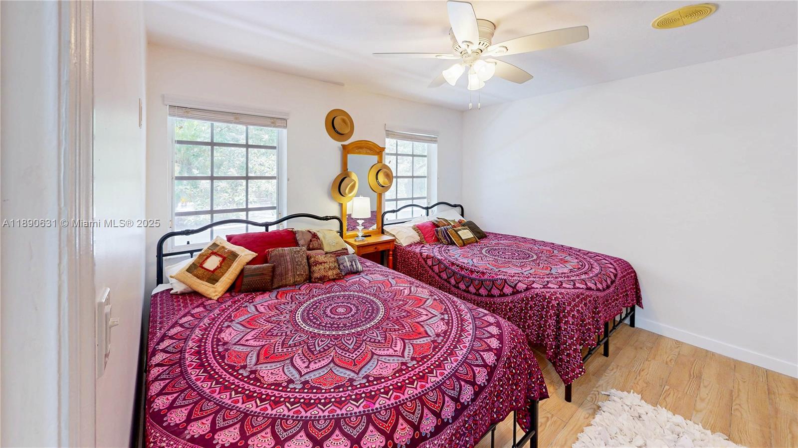 Подробнее / кв.футов $ 2025-10-05 0 Фото