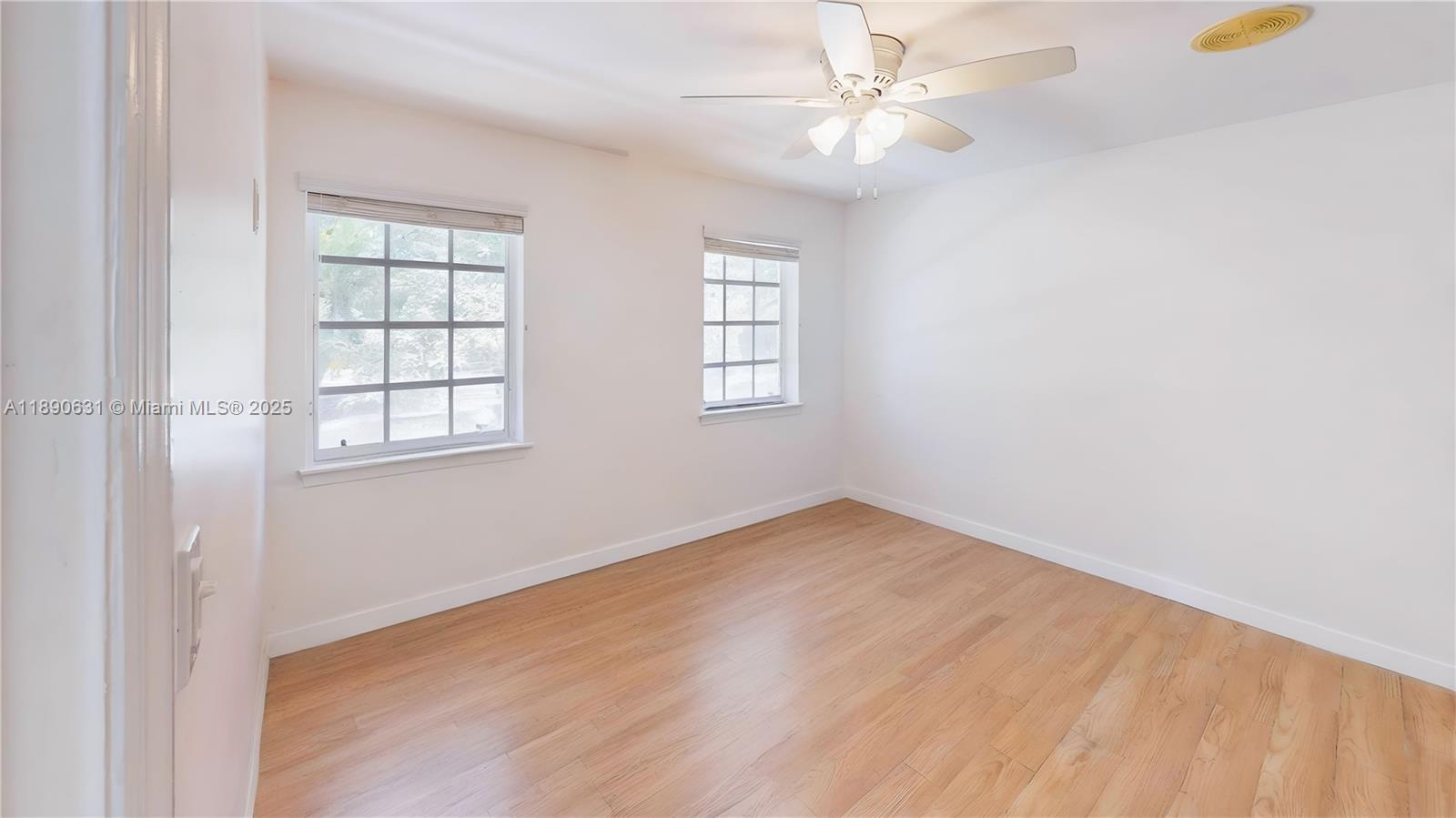 Подробнее / кв.футов $ 2025-10-05 0 Фото